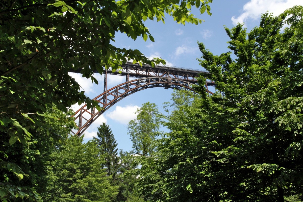 Fußgängerbrücke